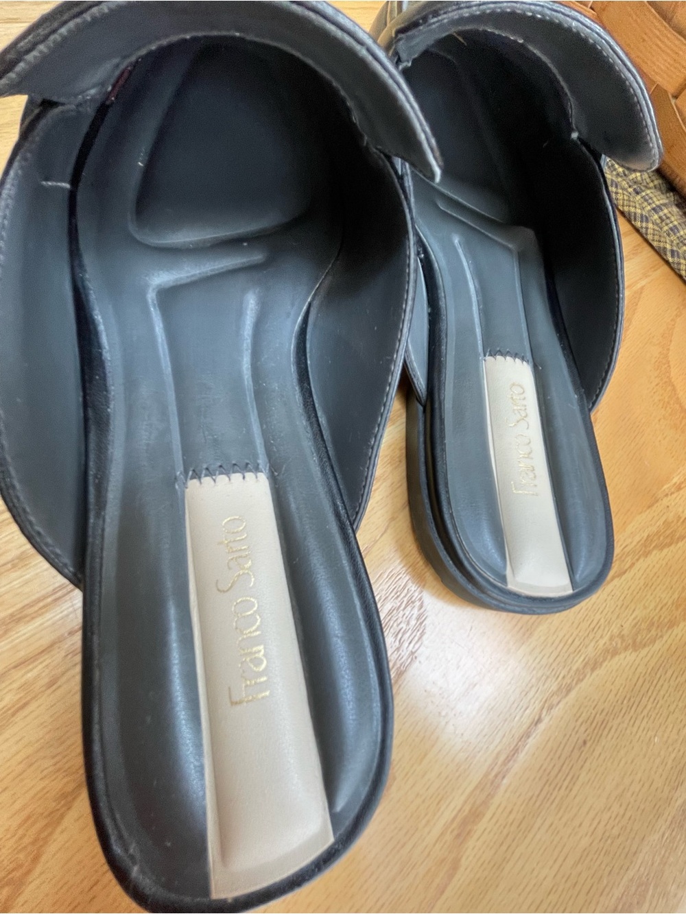 Franco Sarto Black Leather Slip-On Mule - Picture 5 of 6